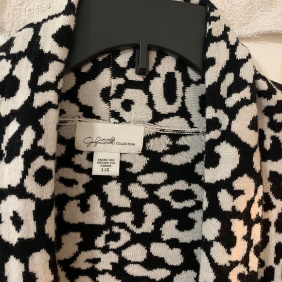 NEW FOR THIS FALL - ANIMAL PRINT SWEATER! - Picture 4 of 4